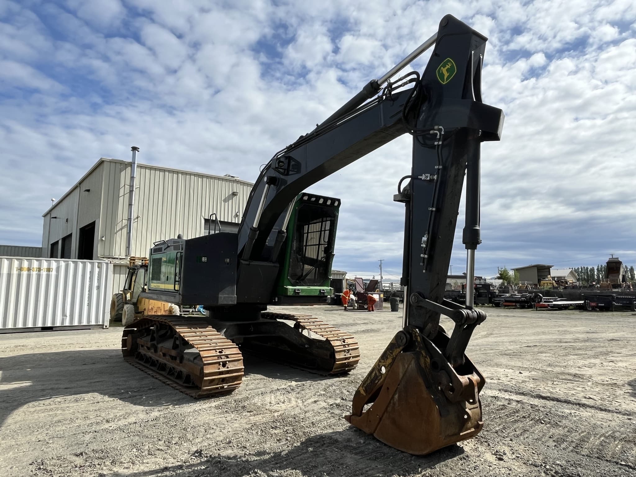 2019 John Deere 2154G
