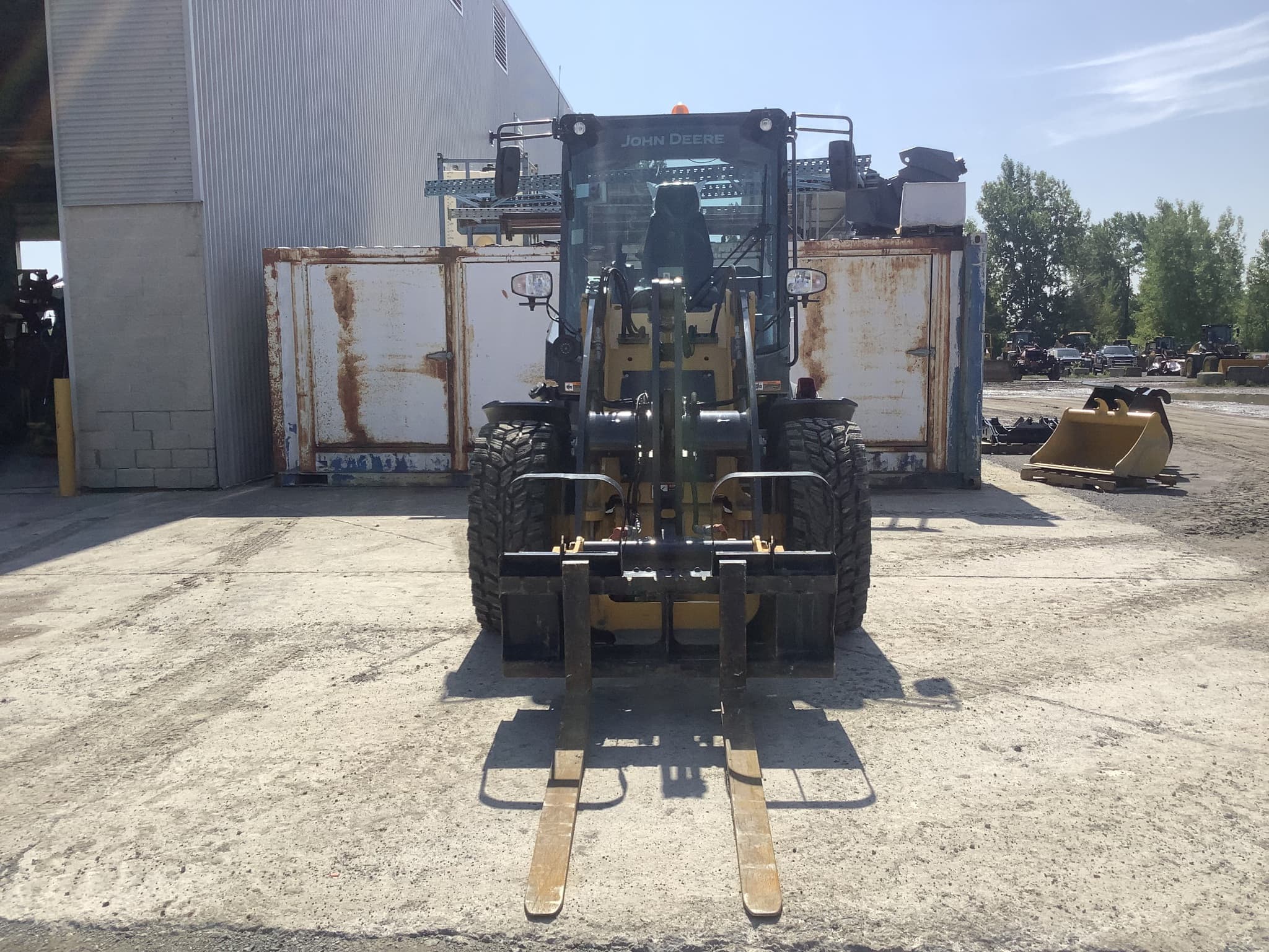 2023 John Deere 244L