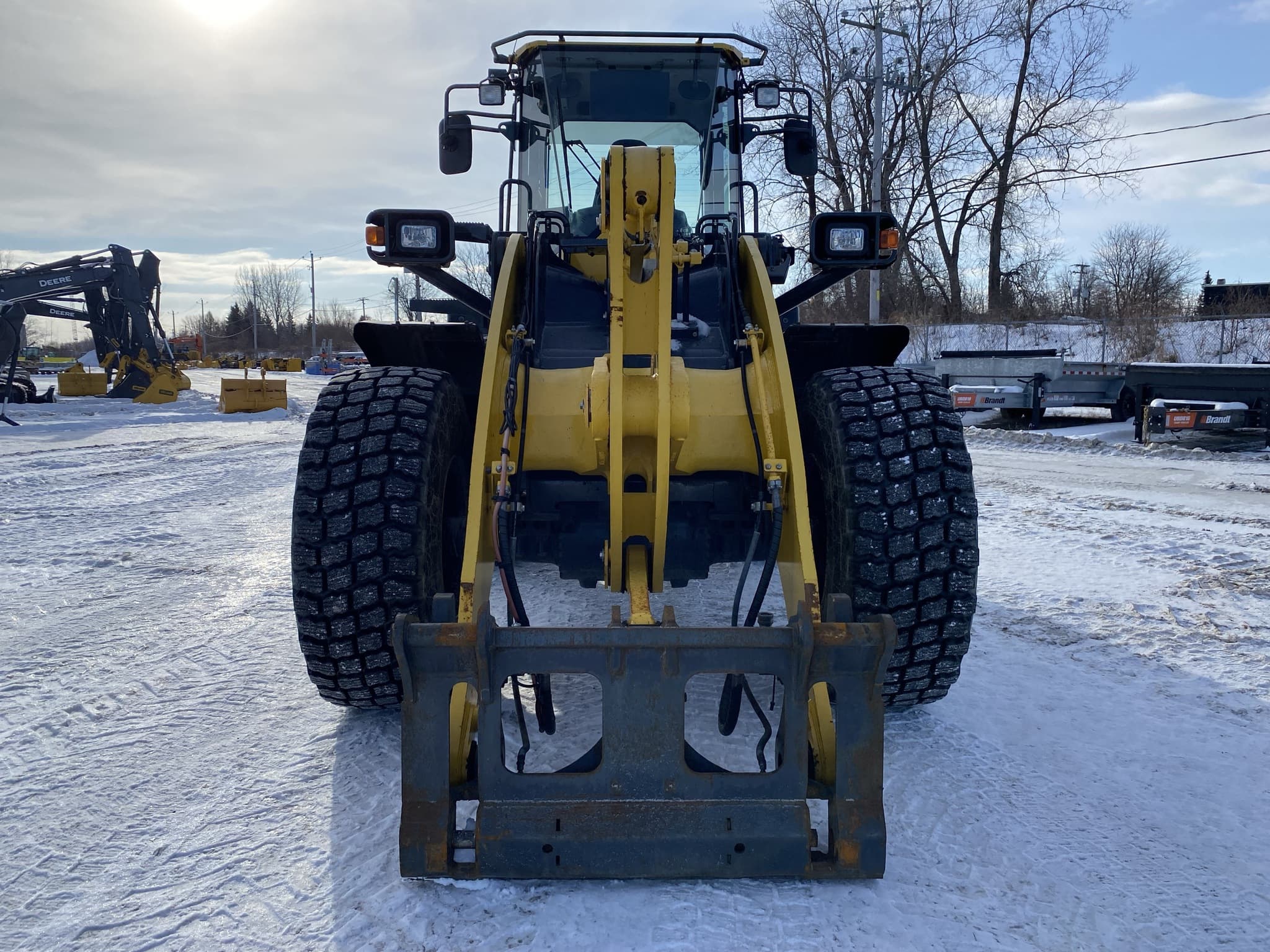 2022 Komatsu WA320-8