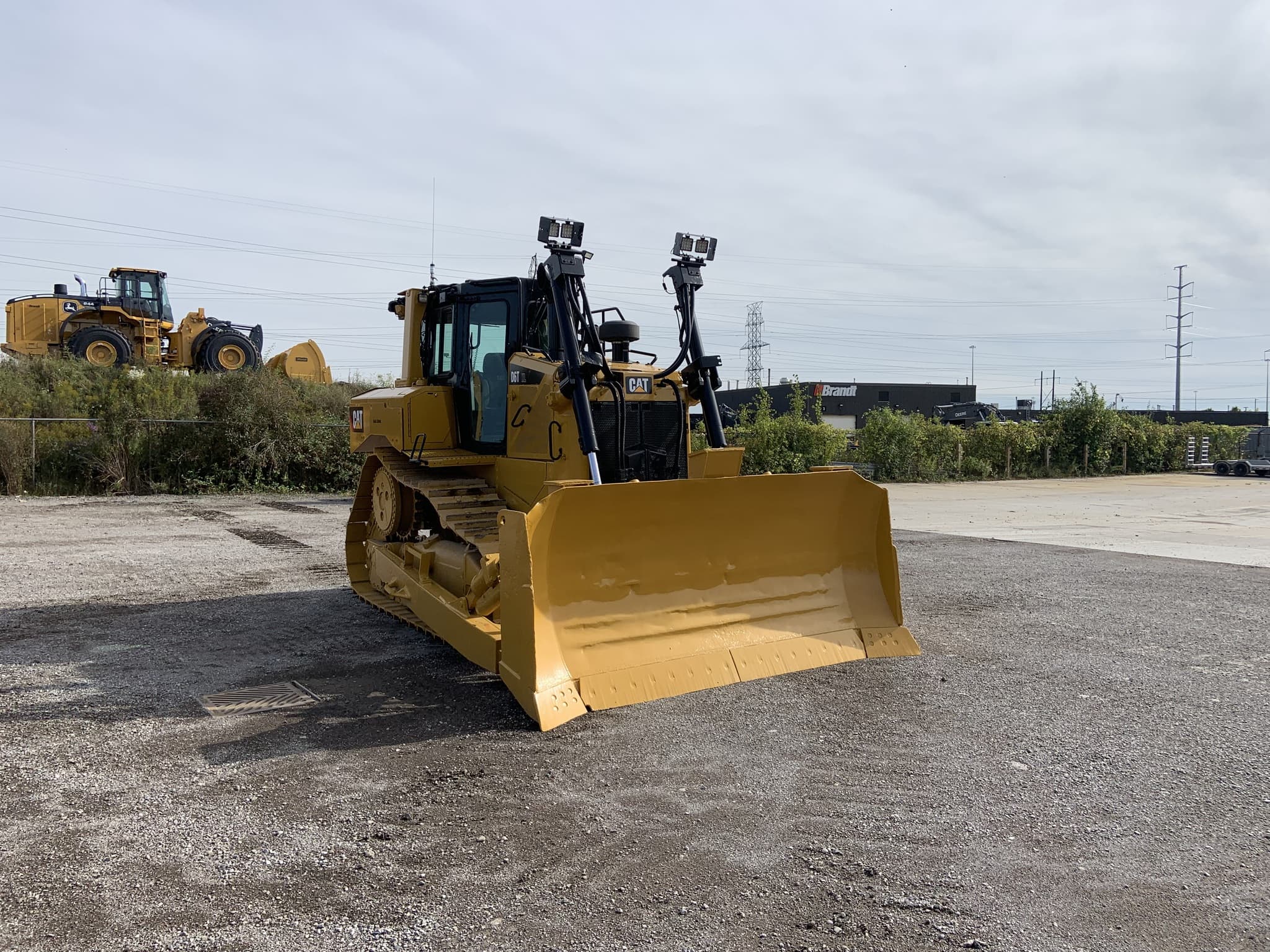 2017 Caterpillar D6T