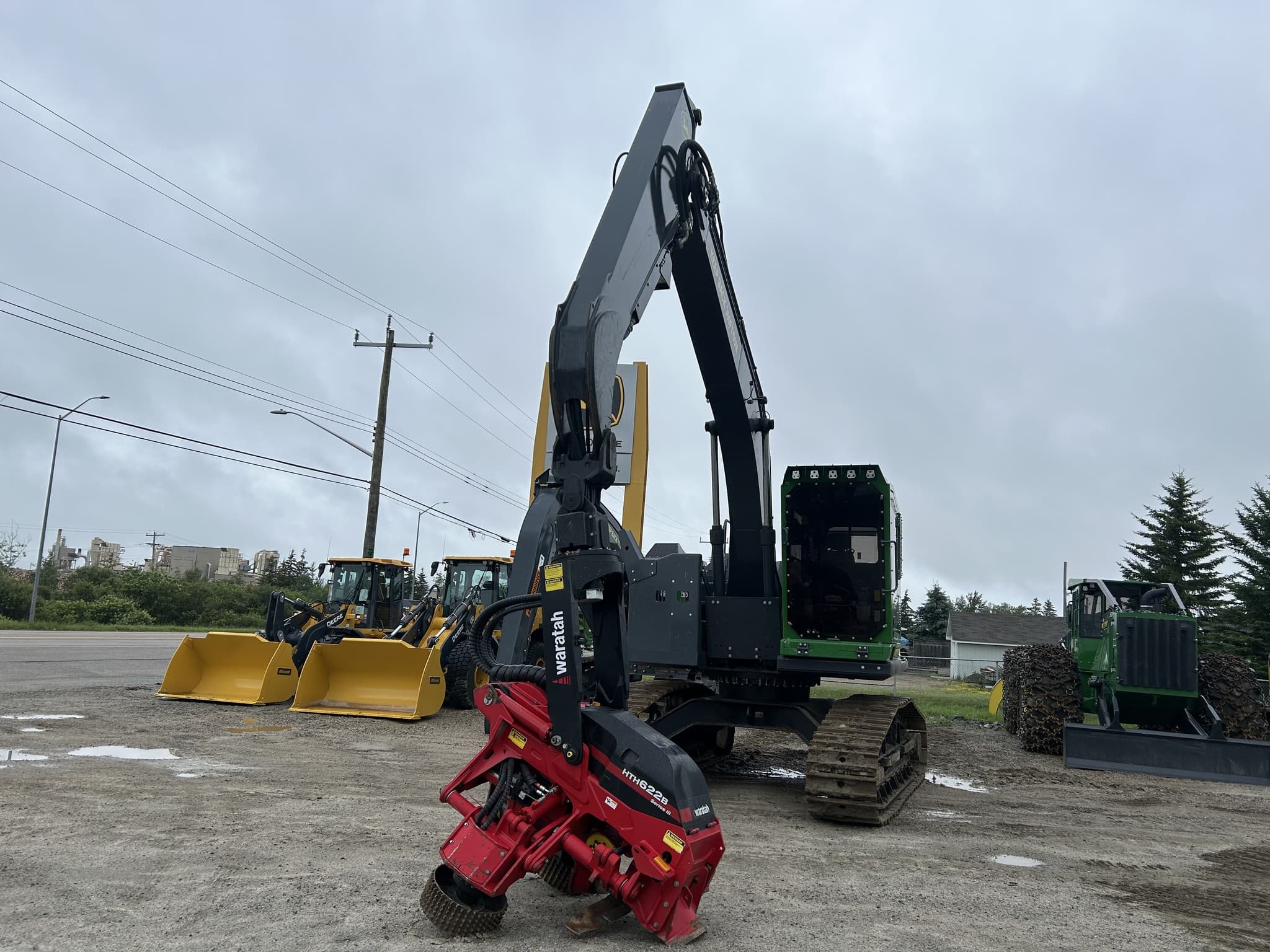 2022 John Deere 2154G