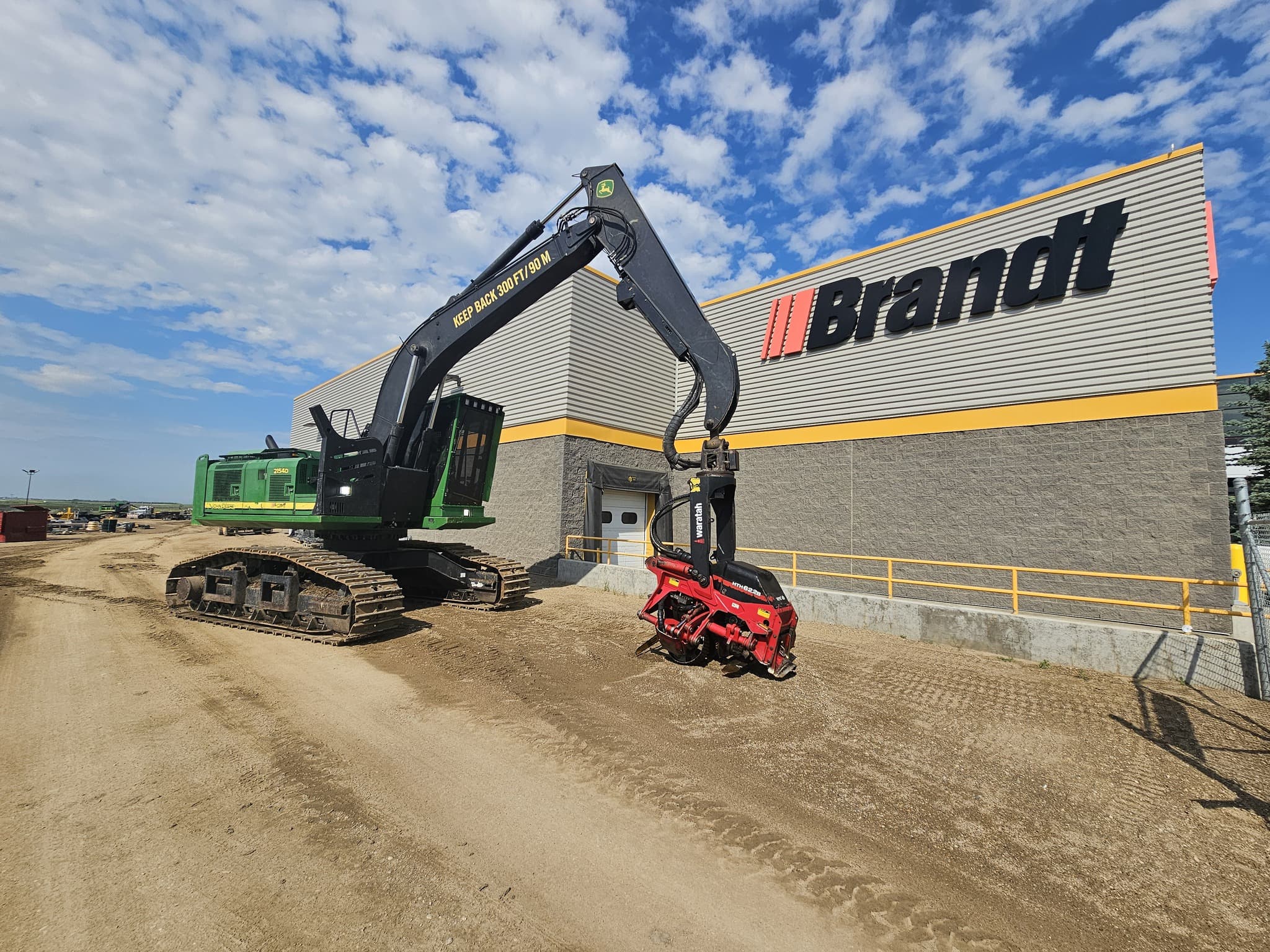 2014 John Deere 2154D