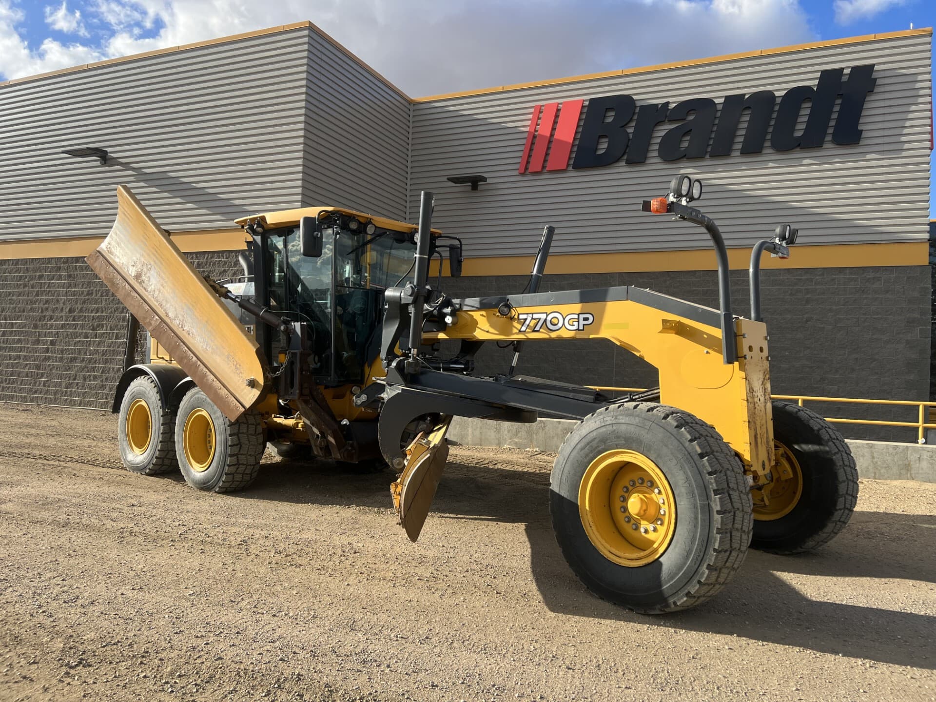 2018 John Deere 770GP